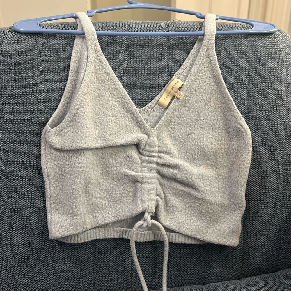 hazel moon | small | textured crop top | lightly worn